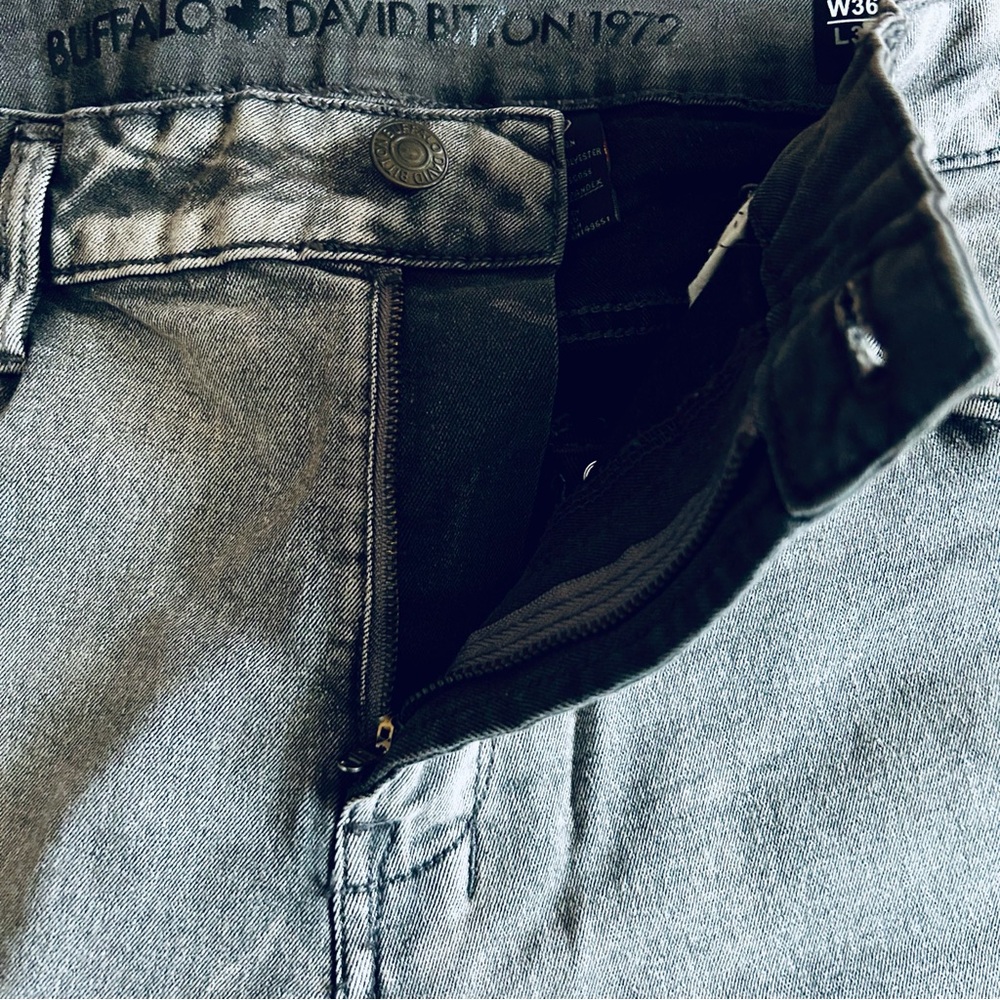 NWT Buffalo David Bitton Men's Grey Sanded Six-X Straight Stretch Jeans 36x30 - Picture 5 of 11